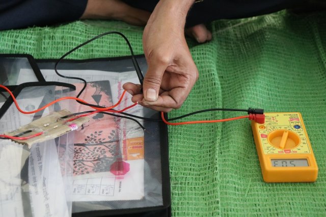 Teachers trying their hands on Multimeter